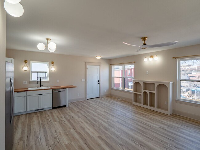 Foto del edificio - 922 9th St SE