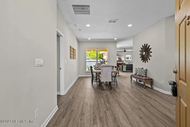 Building Photo - 2909 Piedmont Manor Dr