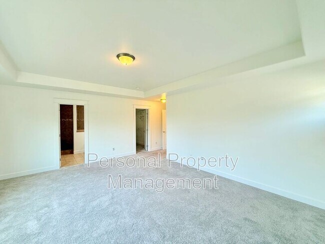 Foto del edificio - 3321 NW Grass Valley Dr