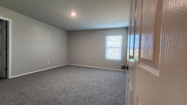 Building Photo - 2606 S Silver St