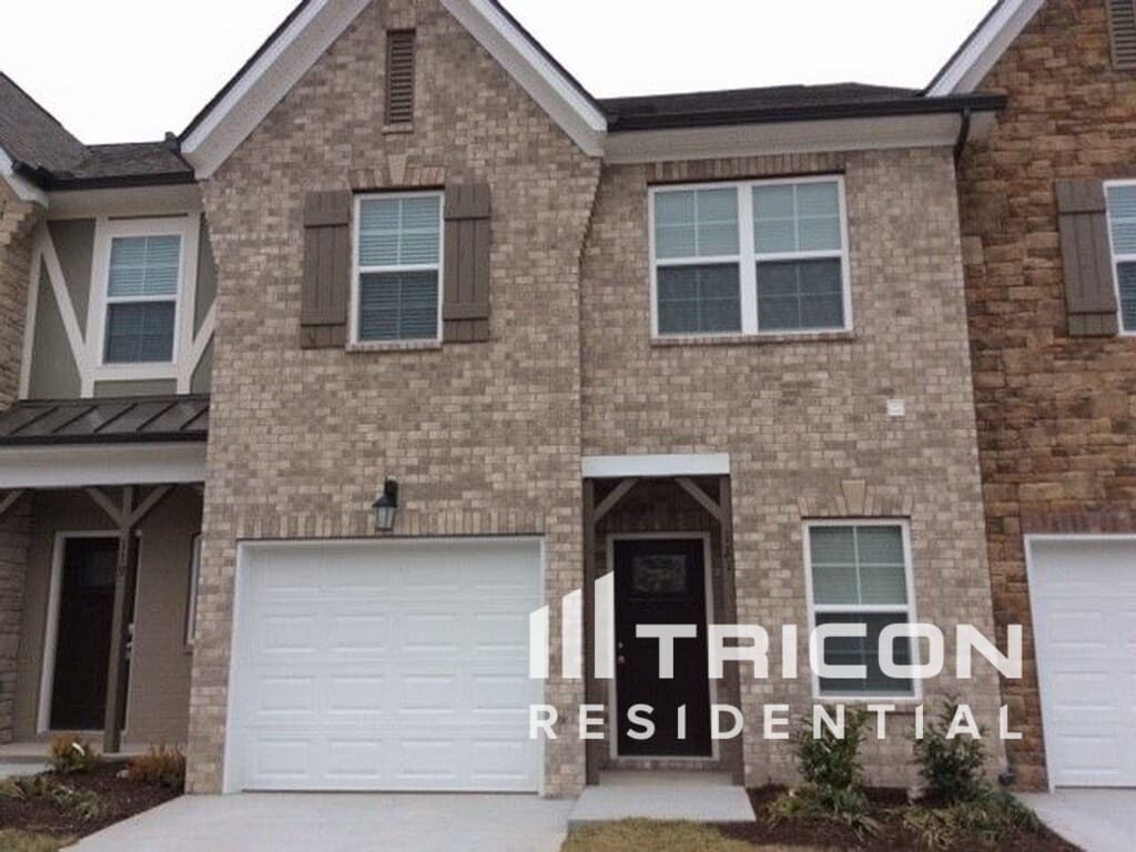 Primary Photo - 121 Hickory Sta Ln