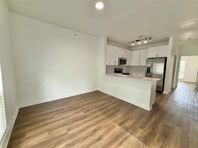 Foto principal - 6740 Windhaven Pkwy