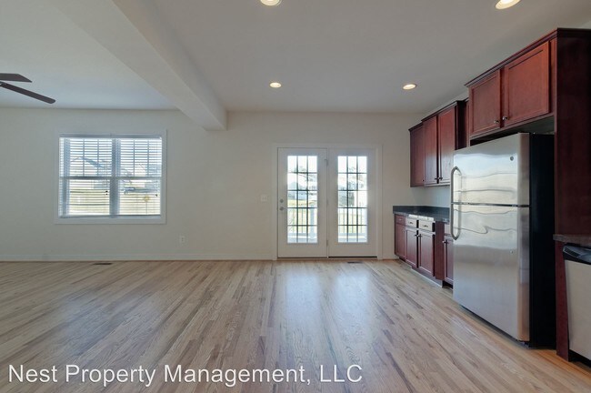Building Photo - 4 br, 3.5 bath House - 2155 Saranac Court