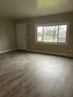 Building Photo - 916 S Creve Coeur Ave