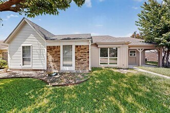 Building Photo - 829 Denmark Dr