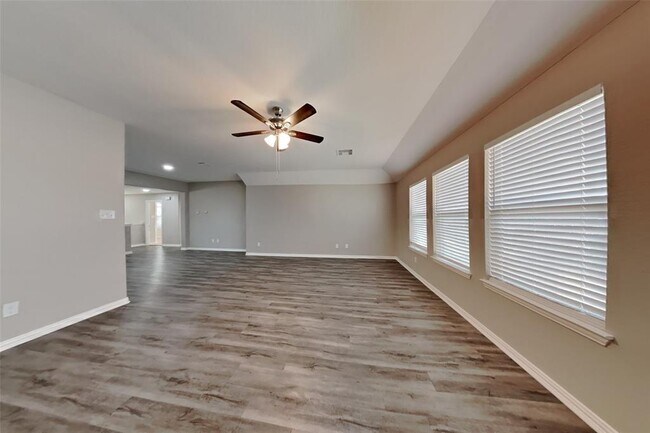 Building Photo - 21510 Duke Alexander Dr
