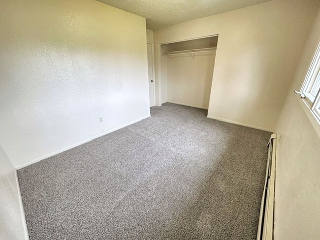 Foto del edificio - 325 N Hoyt St