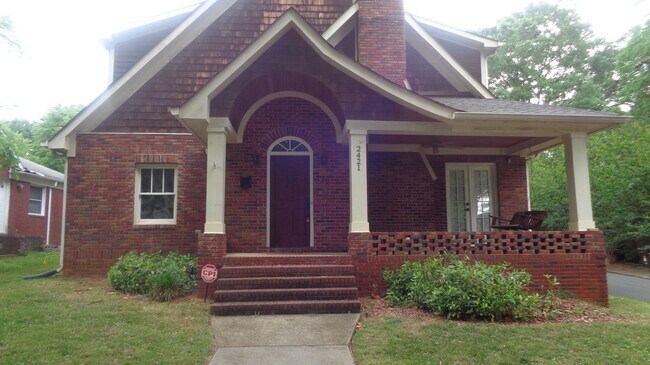 Building Photo - Craftsman 5 Bed /3 bath Home- Heart of Eli...