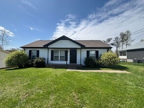 Building Photo - 1237 Kendall Dr
