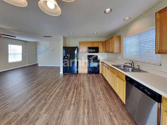 Foto del edificio - 3625 Brittle Bank Drive