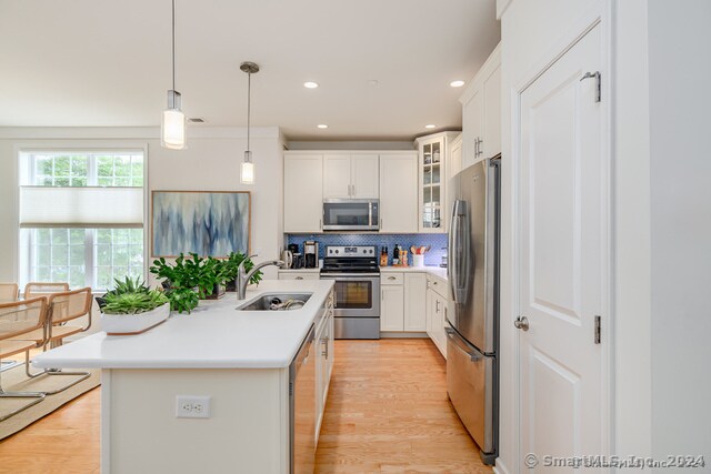Foto del edificio - 412 Center Meadow Ln