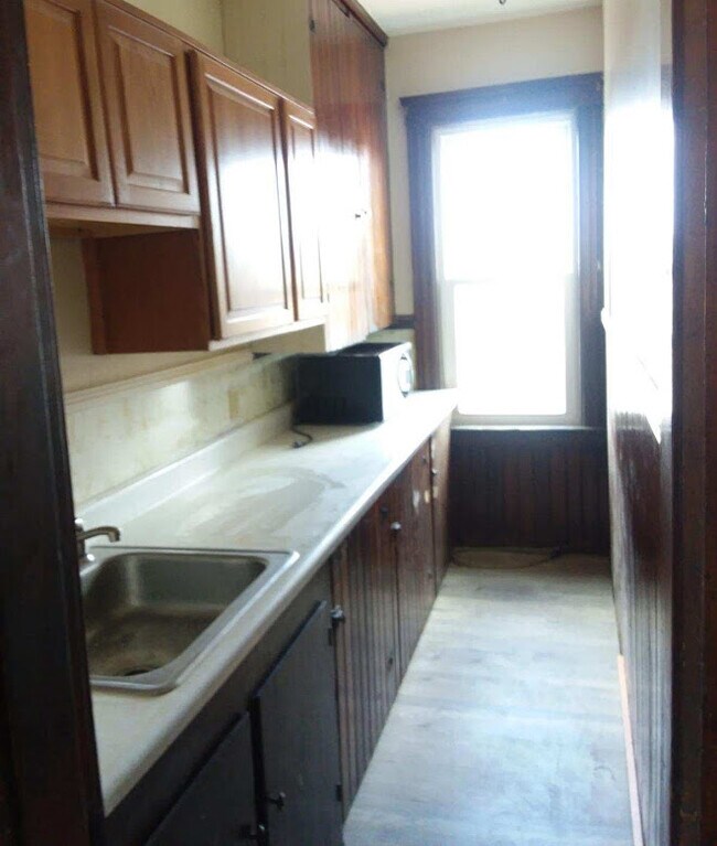 pantry - 42 Sigel St