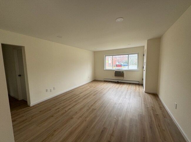 Foto del edificio - 180 Littleton Rd