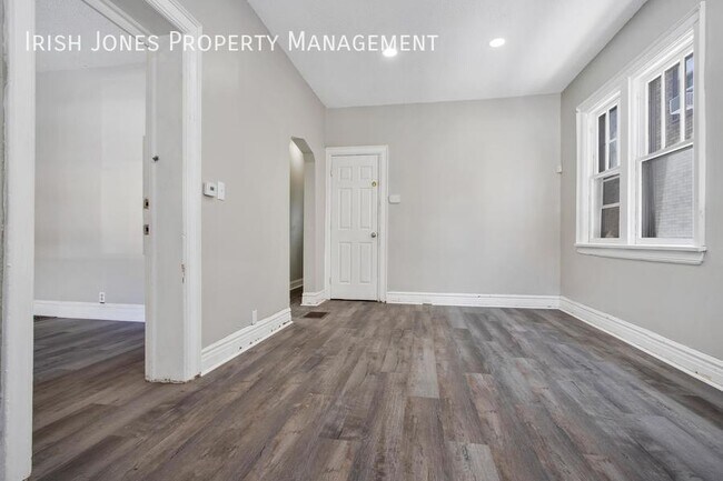 Foto del edificio - 39 Glendale Pl