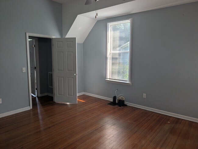 Building Photo - 617 Kentucky St