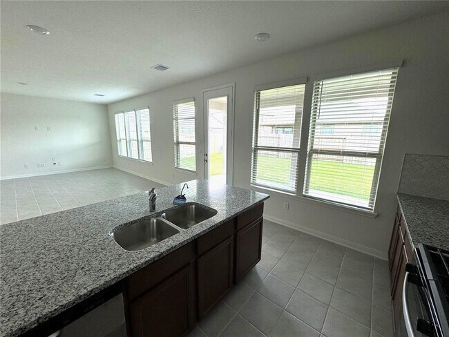 Building Photo - 1311 Oroville Ct