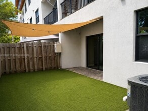 Building Photo - 7809 NW 104th Ave