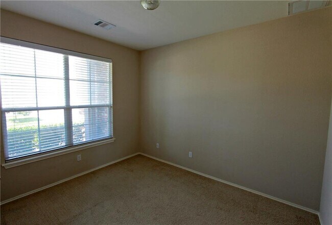 Foto del edificio - 11125 Old Quarry Rd