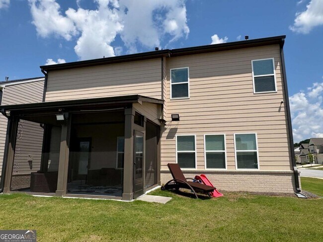 Foto del edificio - 304 Sterling Creek Wy