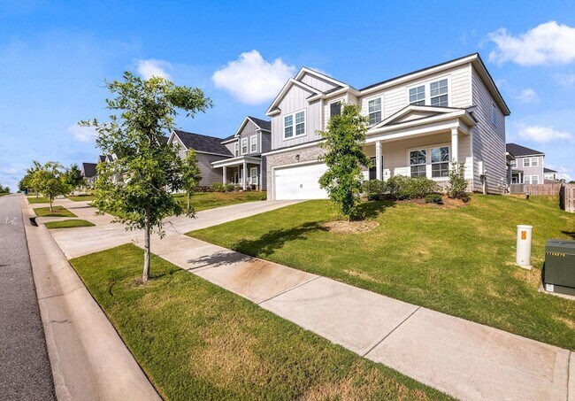Building Photo - 3580 Hilltop Trl