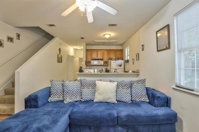 Foto del edificio - 924 Ashburn Dr