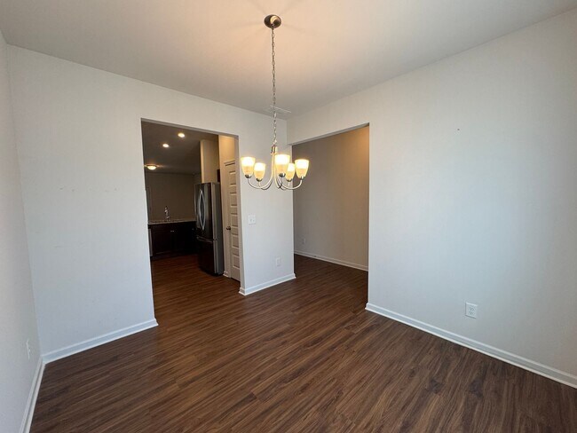 Foto del edificio - Newer 3/2.5 House in Armuchee- $1,995