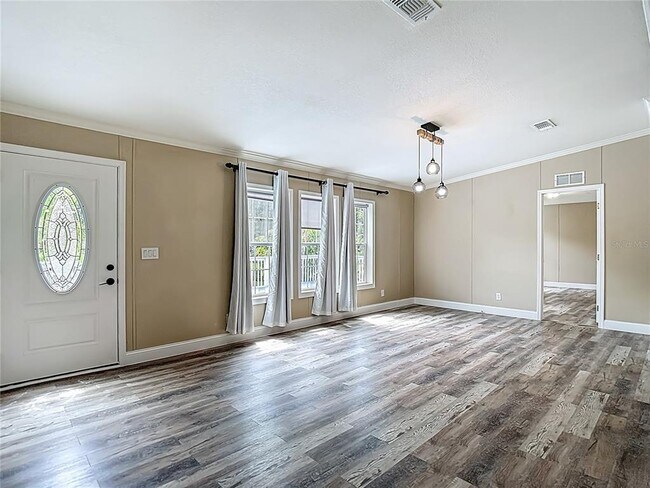 Building Photo - 7515 Rooks Dr