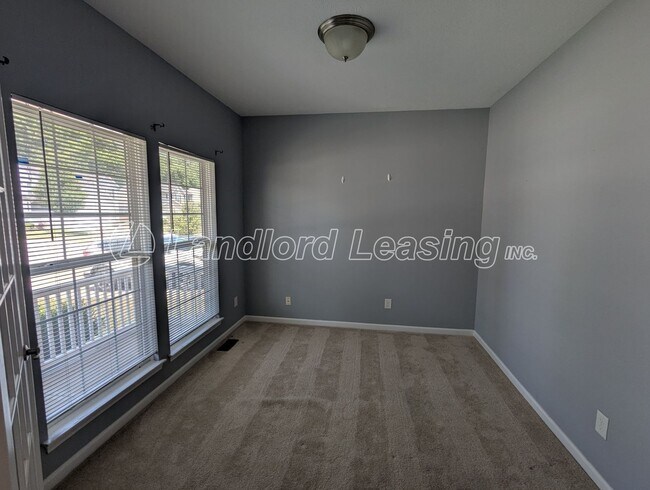 Building Photo - Spacious 4-Bedroom Colonial in Martin’s Ru...