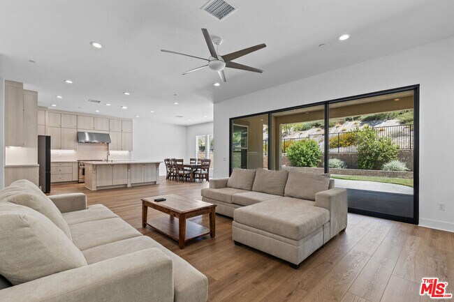 Foto del edificio - 20723 Deer Grass Ct
