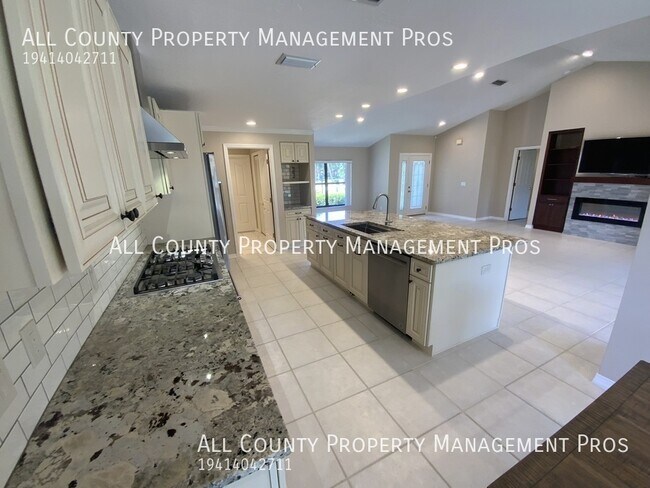 Foto del edificio - 147 Shady Pine Ln