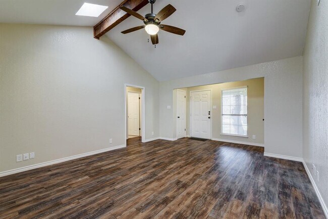 Foto del edificio - 3203 Primrose Trail