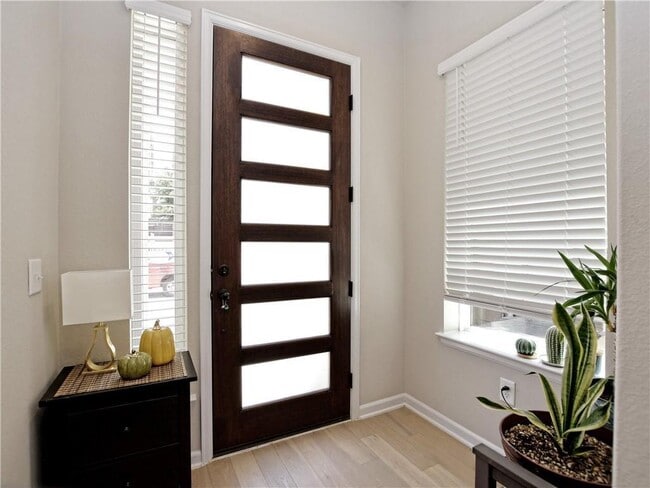 Building Photo - 13606 Cibolo Trace