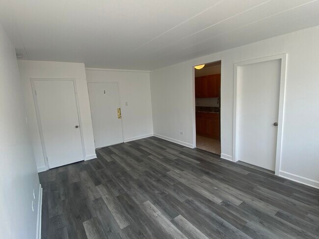 Foto del edificio - 6160 N Damen Ave