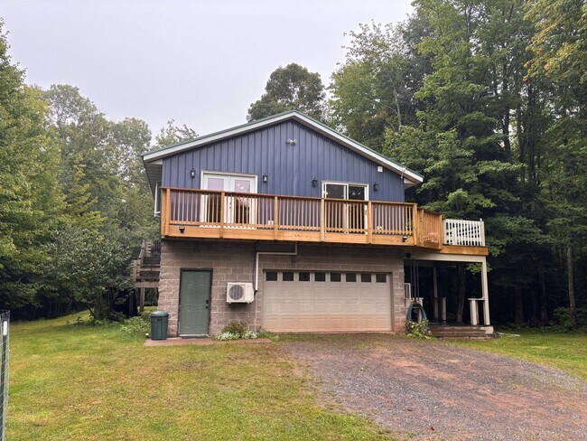 Foto del edificio - Peaceful Retreat 10 Acres - 20 min to Mqt