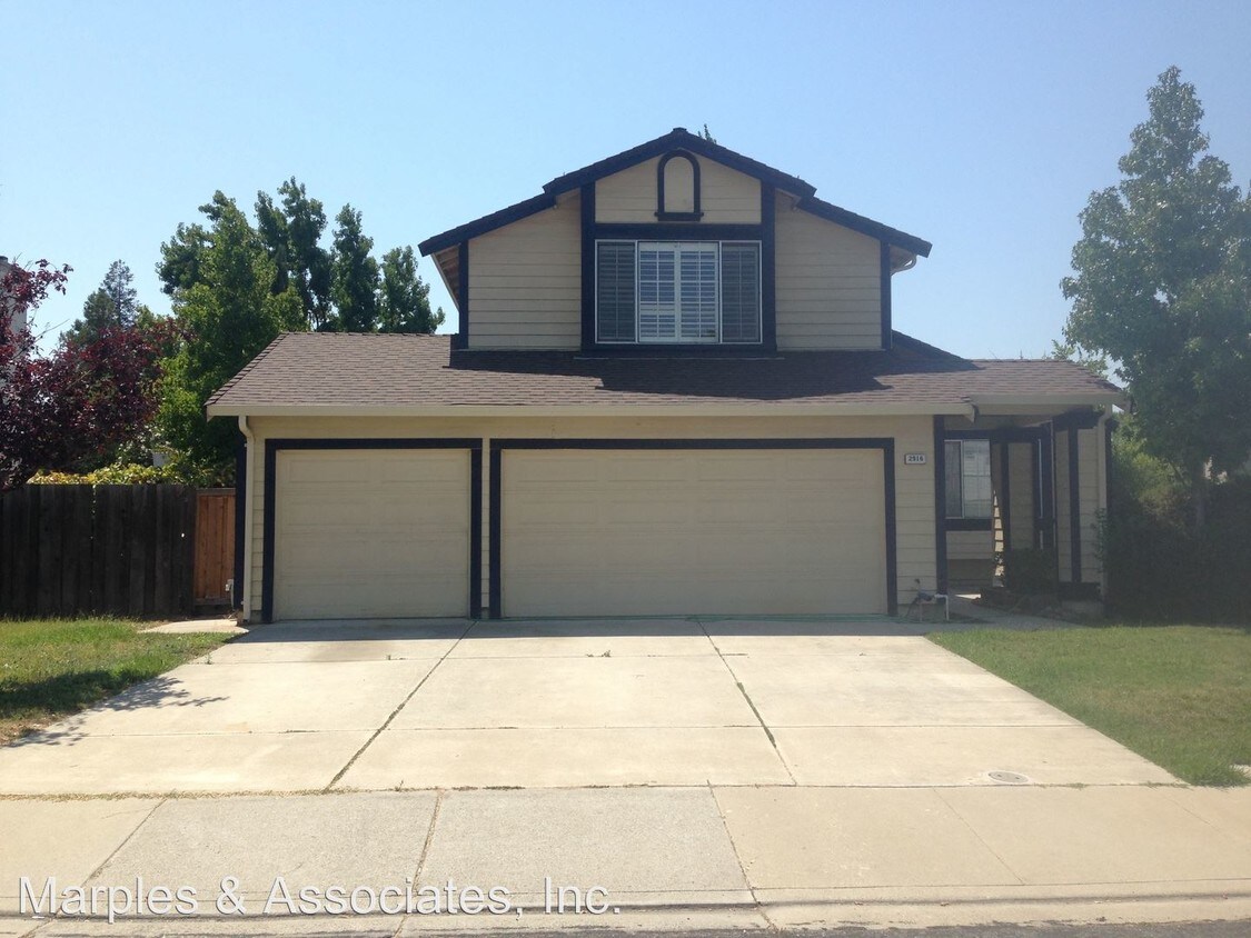 Primary Photo - 2916 Sunflower Dr