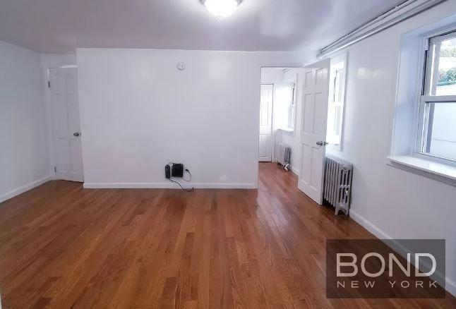 Foto del edificio - 1 bedroom in Brooklyn NY 11211