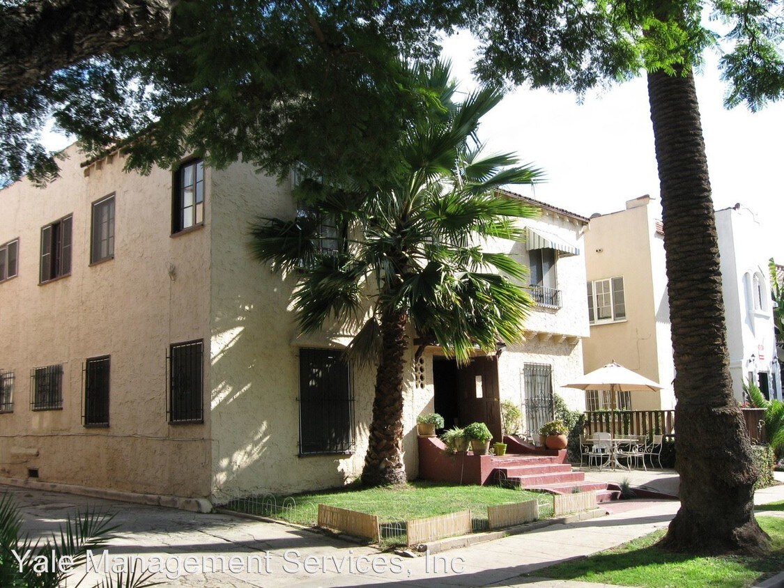 Primary Photo - 428 N Curson Ave