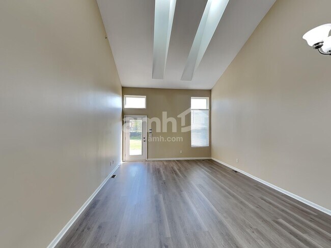 Foto del edificio - 4524 Winchester Ln