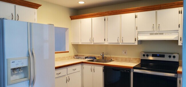 Foto del edificio - 21675 Cypress Rd