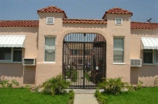 Building Photo - 1049 Western Ave