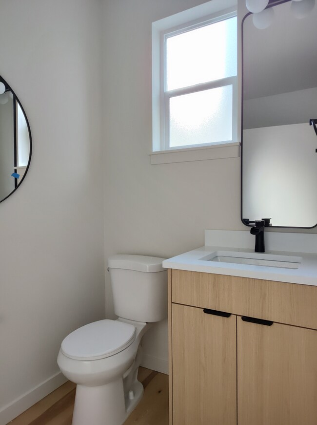 Building Photo - 4266 NE Going St