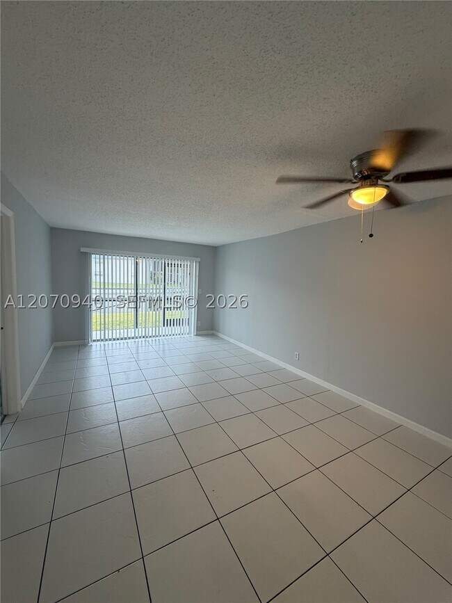 Foto del edificio - 7925 S Colony Cir