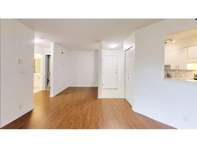 Photo du bâtiment - 15268-15105 105 Ave