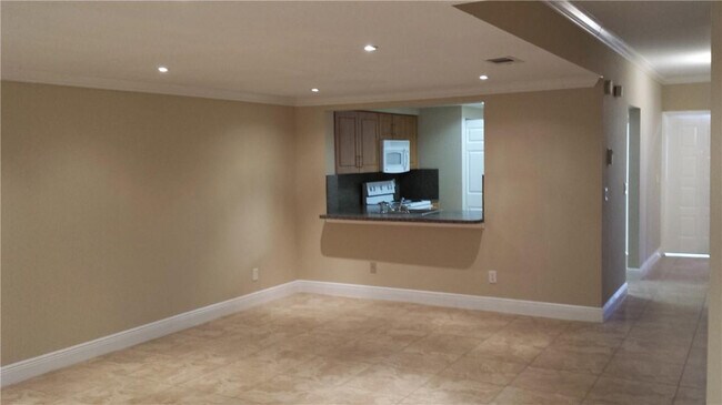 Foto del edificio - 4728 NW 90th Ave
