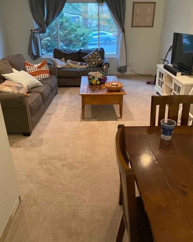 2706 Fox Ln Unit 2706, Poughkeepsie, NY 12603 Condo for Rent in