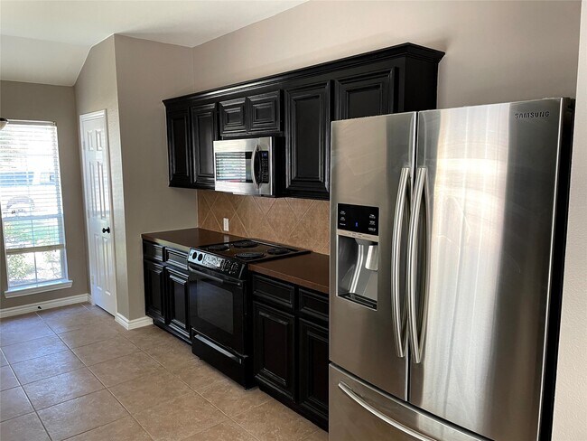 Foto del edificio - 2314 Colonial Springs Ln