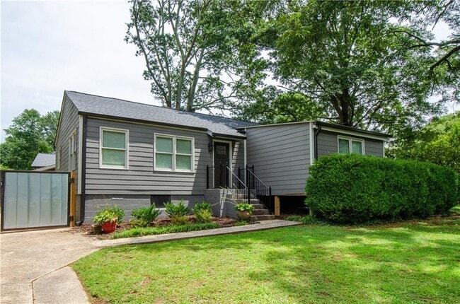 Building Photo - 729 Sunnybrook Dr