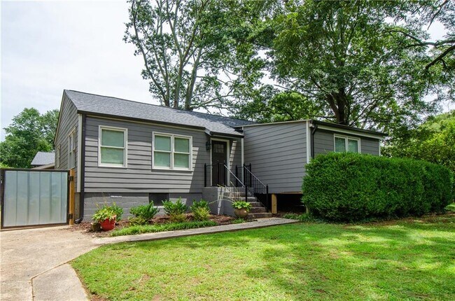 Foto del edificio - 729 Sunnybrook Dr
