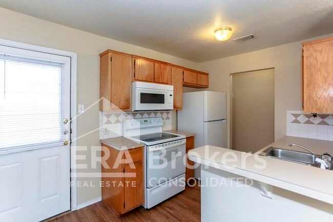 Building Photo - 5705 A Allstar Ct