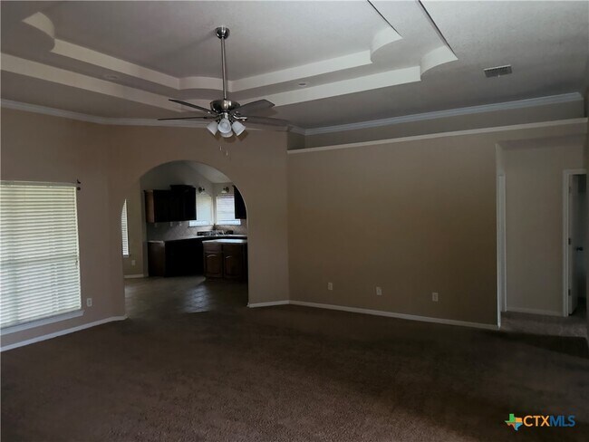 Foto del edificio - 2410 Bachelor Button Blvd